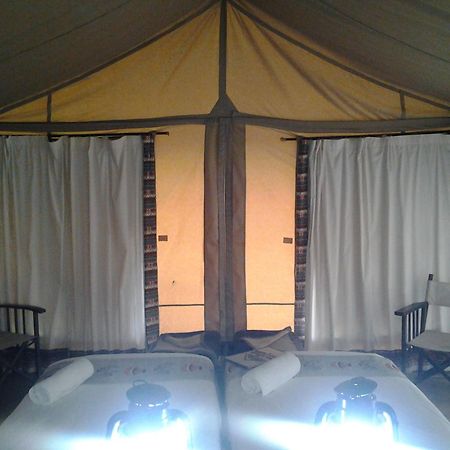 Maili Saba Camp Villa นาคูรู ห้อง รูปภาพ