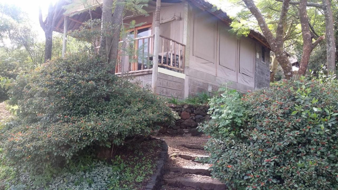 Maili Saba Camp Villa นาคูรู ภายนอก รูปภาพ