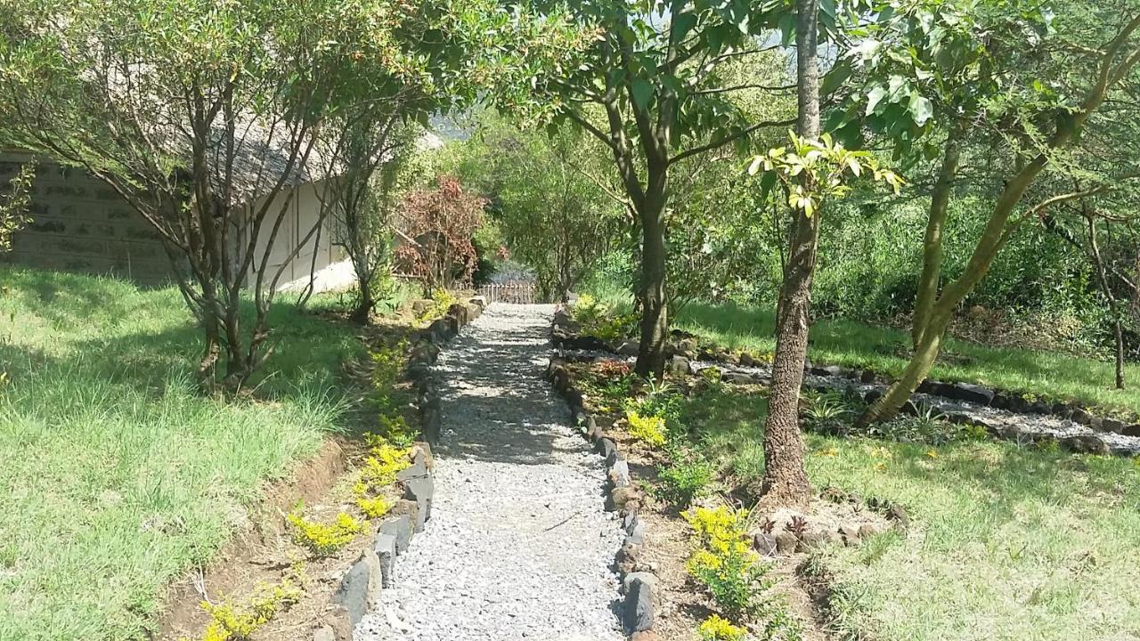 Maili Saba Camp Villa นาคูรู ภายนอก รูปภาพ