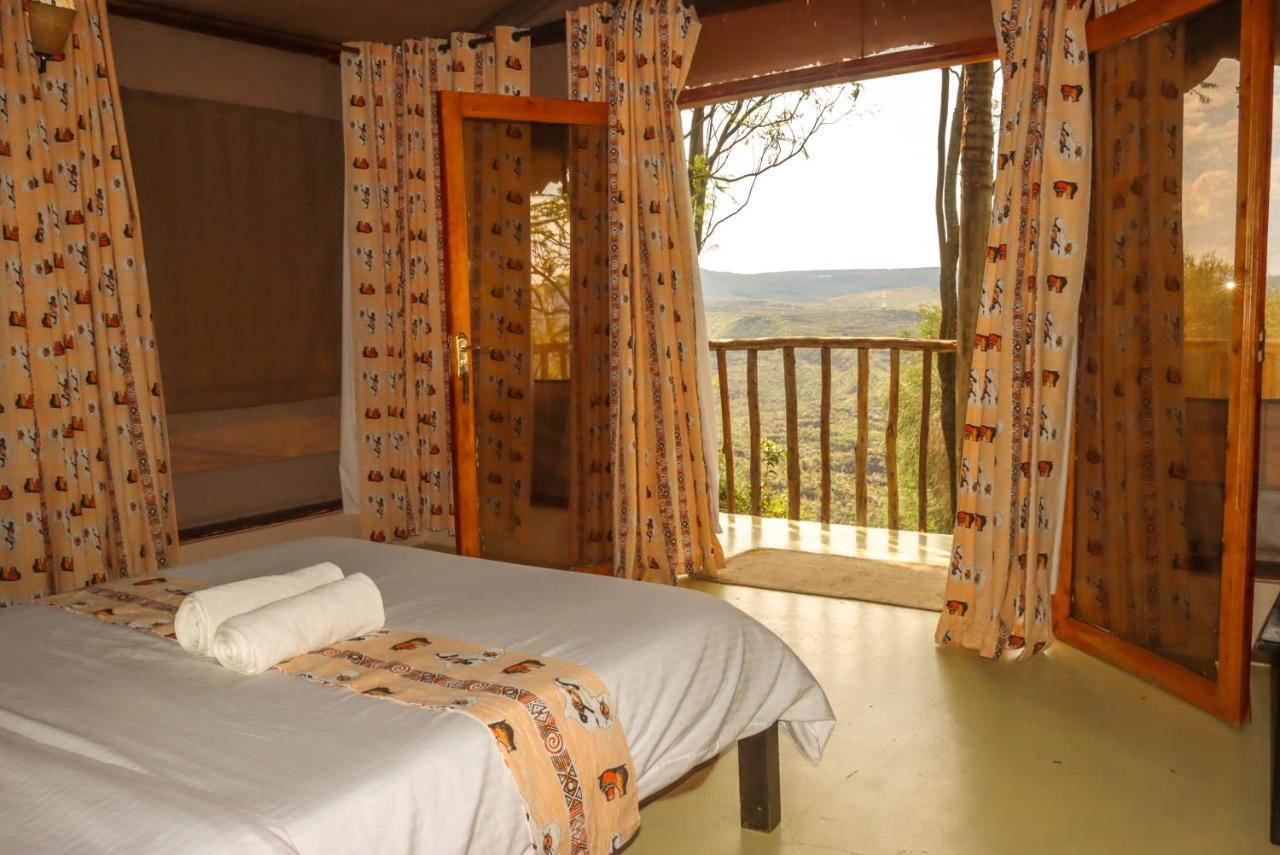 Maili Saba Camp Villa นาคูรู ภายนอก รูปภาพ