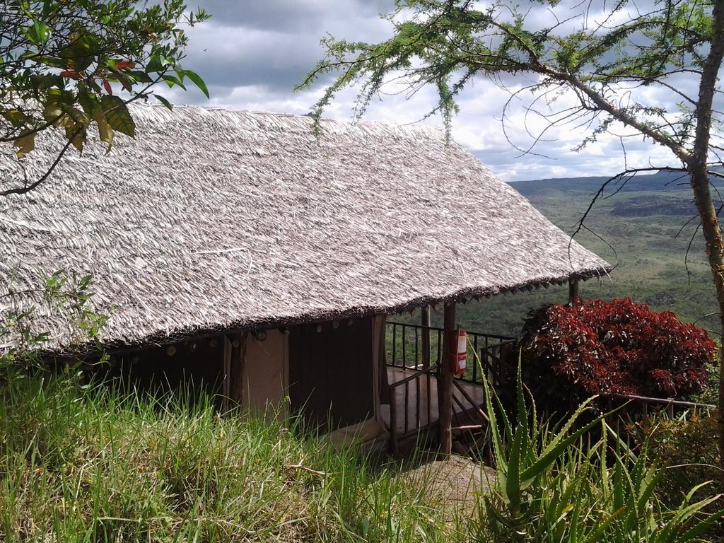 Maili Saba Camp Villa นาคูรู ภายนอก รูปภาพ